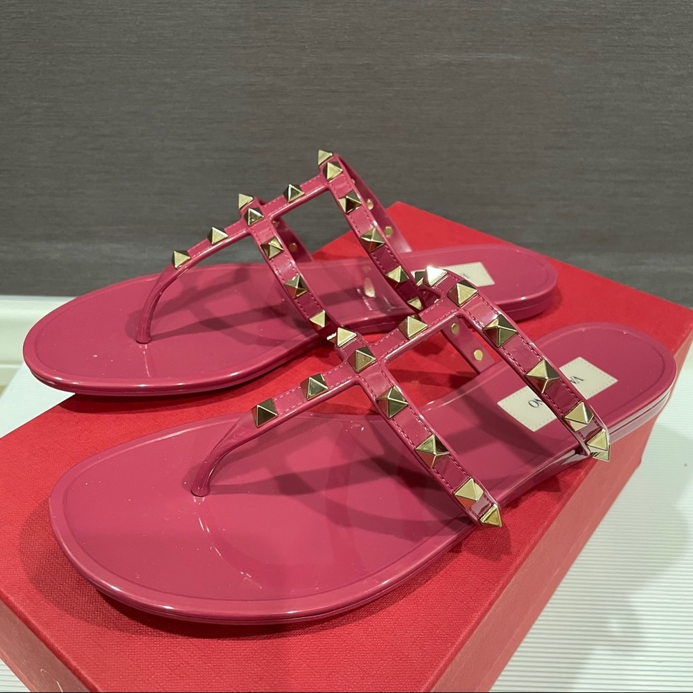 New Valentino Rockstud Summer Thong Sandals